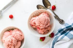 LR strawberry ice cream 2.jpg | Ăn Chay, Thuần Chay, Quán Chay & Nhà Hàng Chay