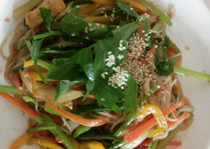 salad mien tron bo dau phong recipe main photo | Ăn Chay, Thuần Chay, Quán Chay & Nhà Hàng Chay