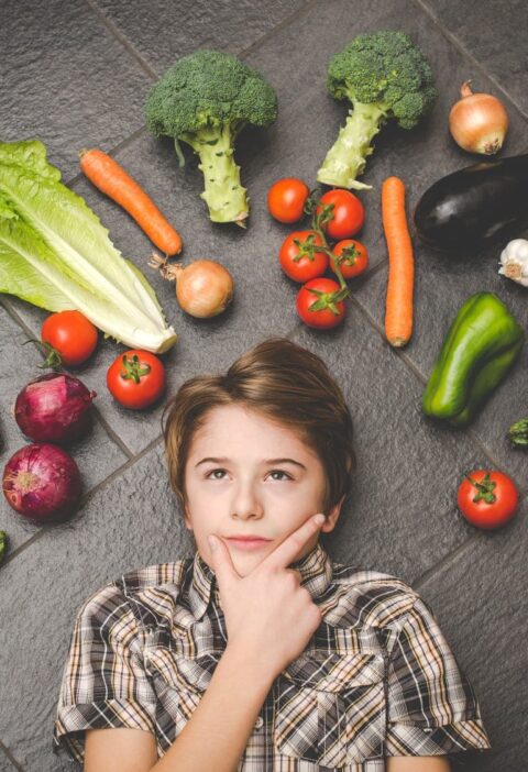 Theo Hội đồng Dinh dưỡng Na Uy, chế độ ăn thuần chay là an toàn cho trẻ, miễn là cha mẹ tuân theo một số khuyến nghị nhất định.