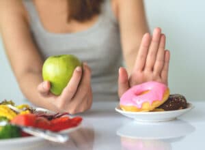 woman gives up sugar foods swap apple | Ăn Chay, Thuần Chay, Quán Chay & Nhà Hàng Chay