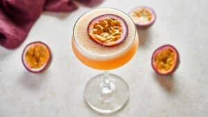 passionfruit martini 29979 16x9 | Ăn Chay, Thuần Chay, Quán Chay & Nhà Hàng Chay
