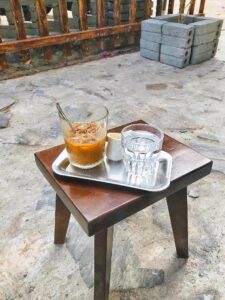 pecher cafe quan cafe tone xam danh cho team sang xin min thich su don gian 3 1 | Ăn Chay, Thuần Chay, Quán Chay & Nhà Hàng Chay
