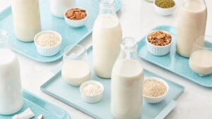 Bạn ngán sữa hạnh nhân? May mắn thay, ngày nay có rất nhiều loại sữa làm từ thực vật khác để thay thế.
